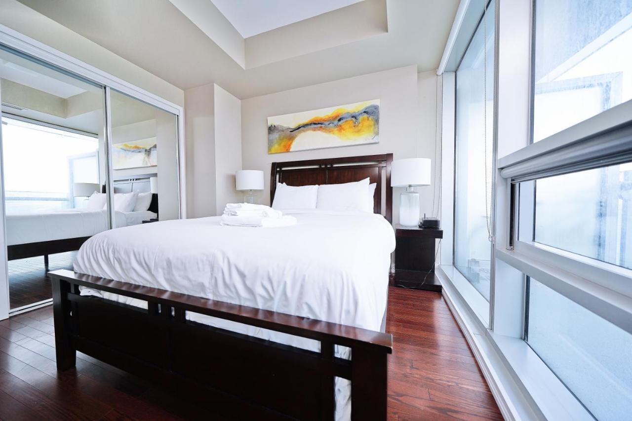 The York Boutique Suites Toronto Exterior foto